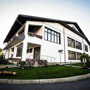 Condor Resort